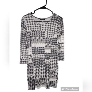 Venus women's houndstooth fitted dress 3/4 sleeve geometric design size M
